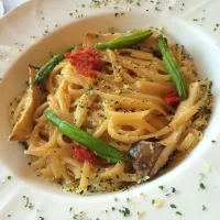 Snapdishの料理写真:Uni cream pasta|Nur Izmiraさん