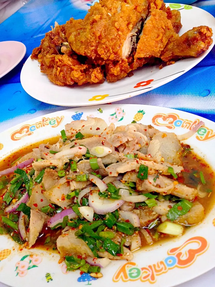 น้ำตก ไก่ทอด|Yuii Prapatsornさん