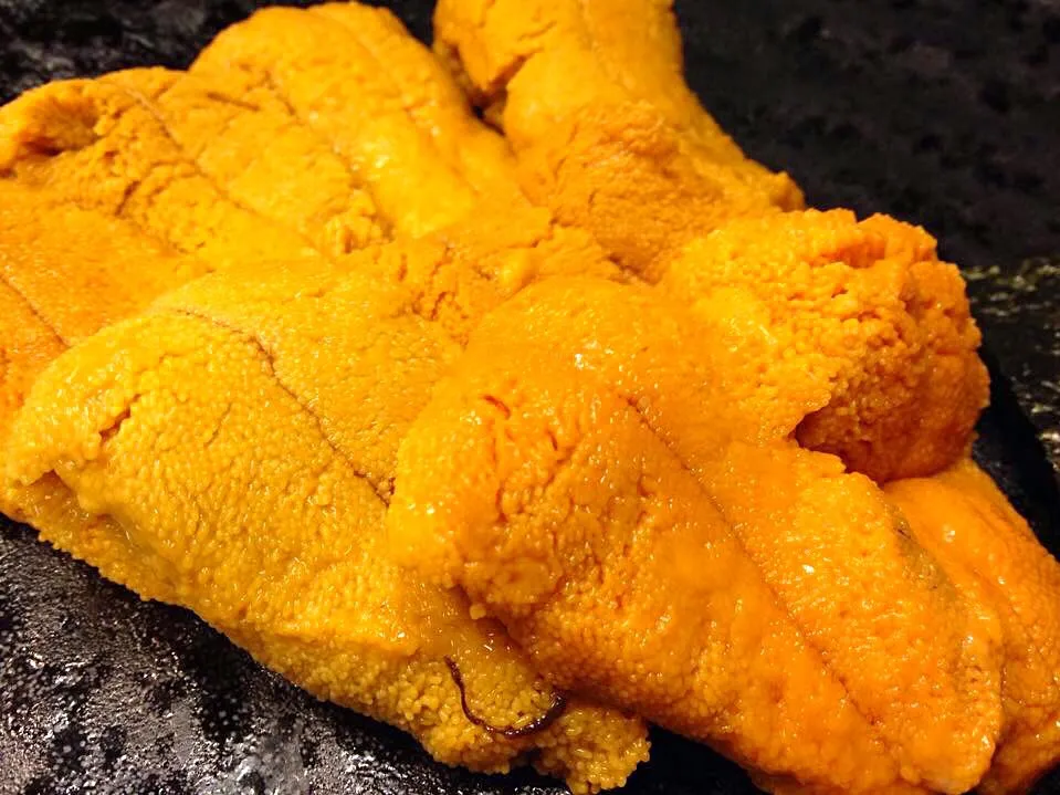 Snapdishの料理写真:Atte... Appetizer... Uni sashimi|Nigel Nakadaさん