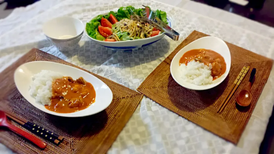 ❁バターチキンカレー
❁きのこのｶﾞｰﾘｯｸﾊﾞﾀｰ醤油のサラダ|MISAKI♪さん