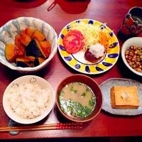 麦ご飯 あさりのお汁 カボチャの煮物 おろしハンバーグ 厚揚げ 銀杏 お刺身|森山笑美子さん