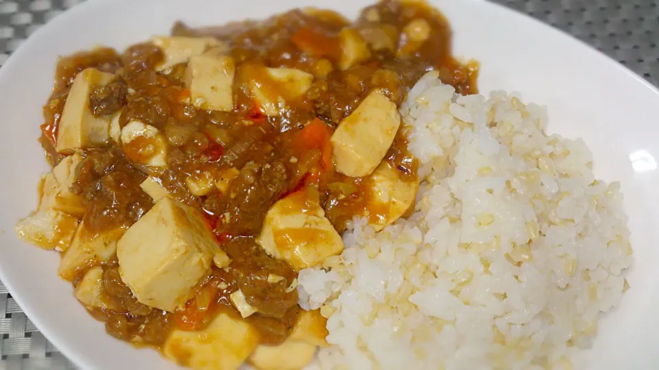 麻婆豆腐丼|つきやぶさん