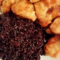 wild black rice and homemade general tso glazed chicken|Shin SooMinさん