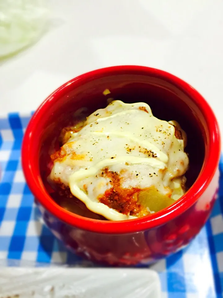 ポテトグラタン♡手作りミートソースのリメイクです♡マヨネーズで更に高カロリー(*´罒`*)|mariさん