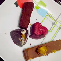 Snapdishの料理写真:Homemade praline and bonbon with cognac nuts wafer cherry filling #alloriginalrecipe #cocoa #bayleafcreations #newbies #chocolatier #70pctdarkcocoa|natz lorenzanaさん