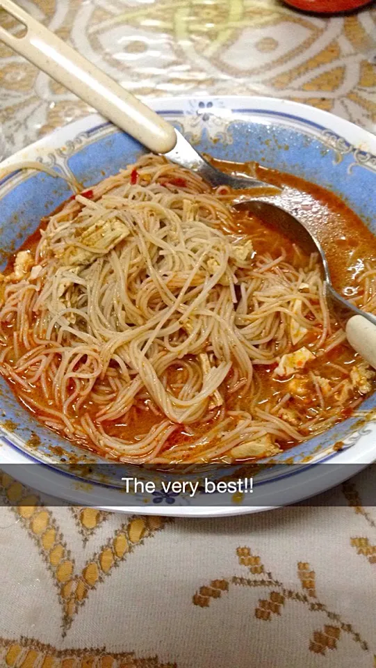 Chicken kari laksa. The bomb!|SJさん