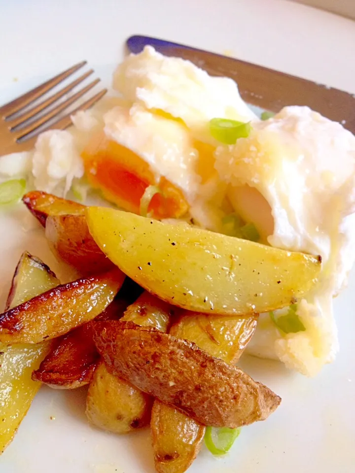 Potato wedges, Poached egg, Parmesan|Safiraさん