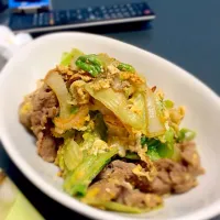 Snapdishの料理写真:牛肉とレタスのオイスター|浅野 めぐみさん