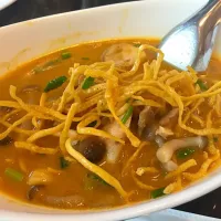 Snapdishの料理写真:Thai Northern style Kao soi|jaszminnyさん