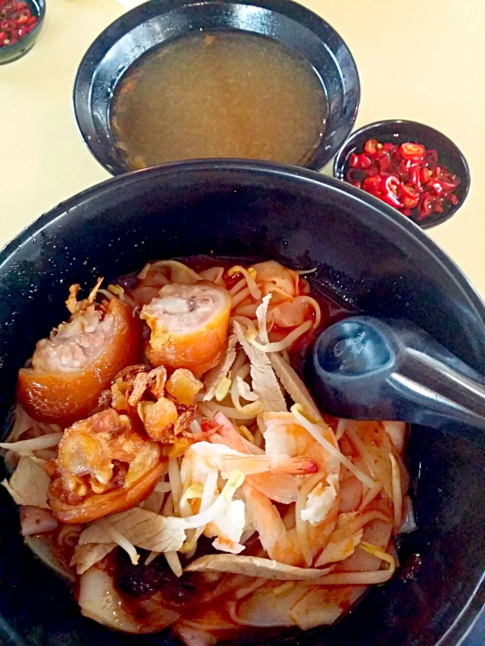 Prawn noodles with pig's tail 😁😙😋💋👅|🌷lynnlicious🌷さん