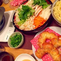 Snapdishの料理写真:千切り野菜の豚シャブ〜そして〆のラーメン付！|タプりん♥️さん