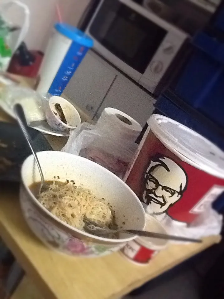 Mama & KFC ก็งั้นๆไก่ย่างห้าดาวยังดีกว่า🐓🍟⭐️⭐️⭐️⭐️⭐️|Inpataさん