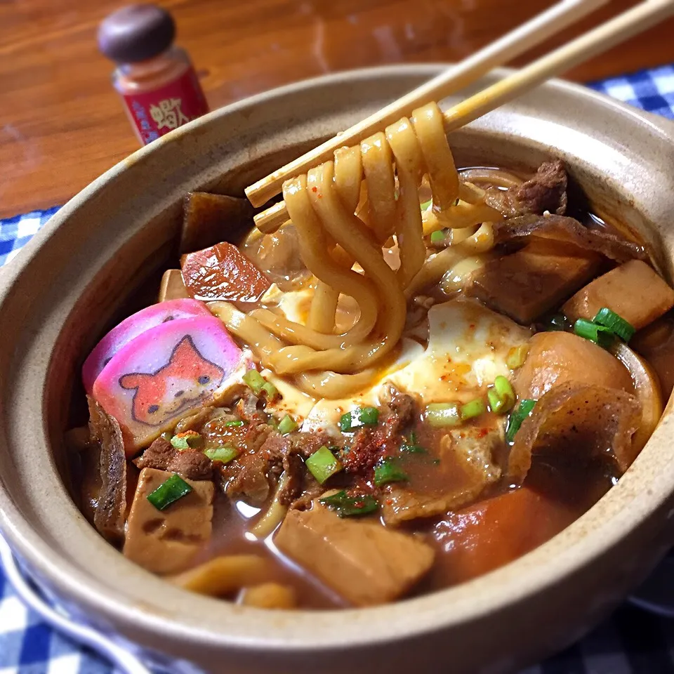 オヤジ特製☆残った豚汁をリメイクして土鍋で味噌煮込みうどーん！ こりゃ朝から温まる〜♪😋|TETSU♪😋さん