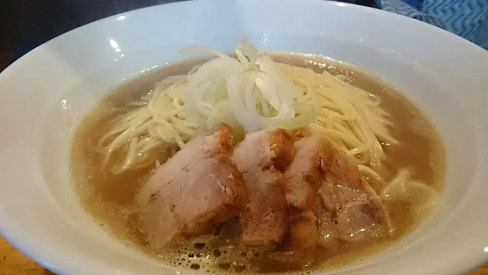 Snapdishの料理写真:自家製麺 伊藤 赤羽店 の 肉そば(中) ＠赤羽|大脇さん