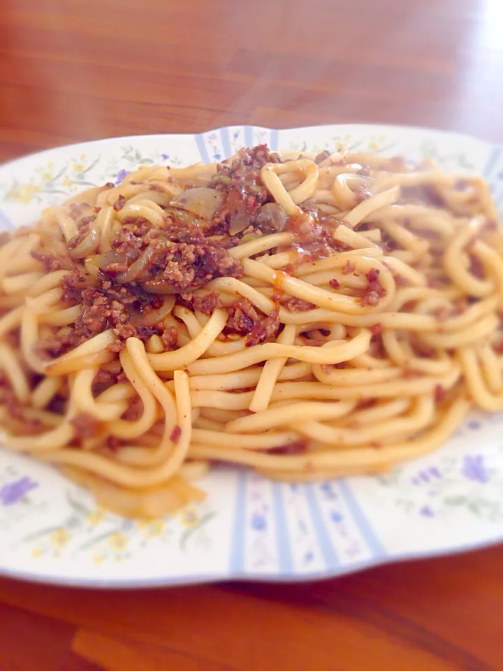 挽肉と玉ねぎの焼きうどん☆|みきさん