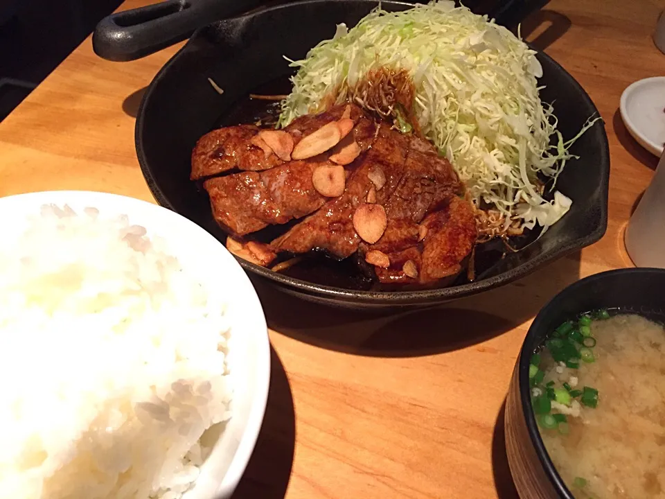 トンテキ定食|LiNxさん