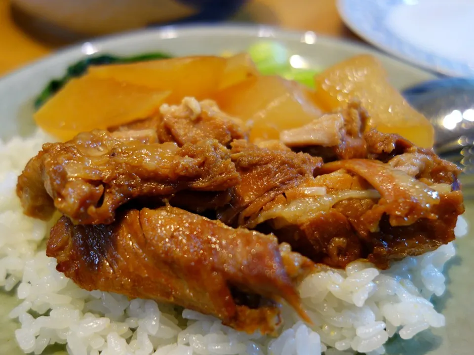 5時間煮込んだ豚バラ大根ご飯!!|バジル🌿さん