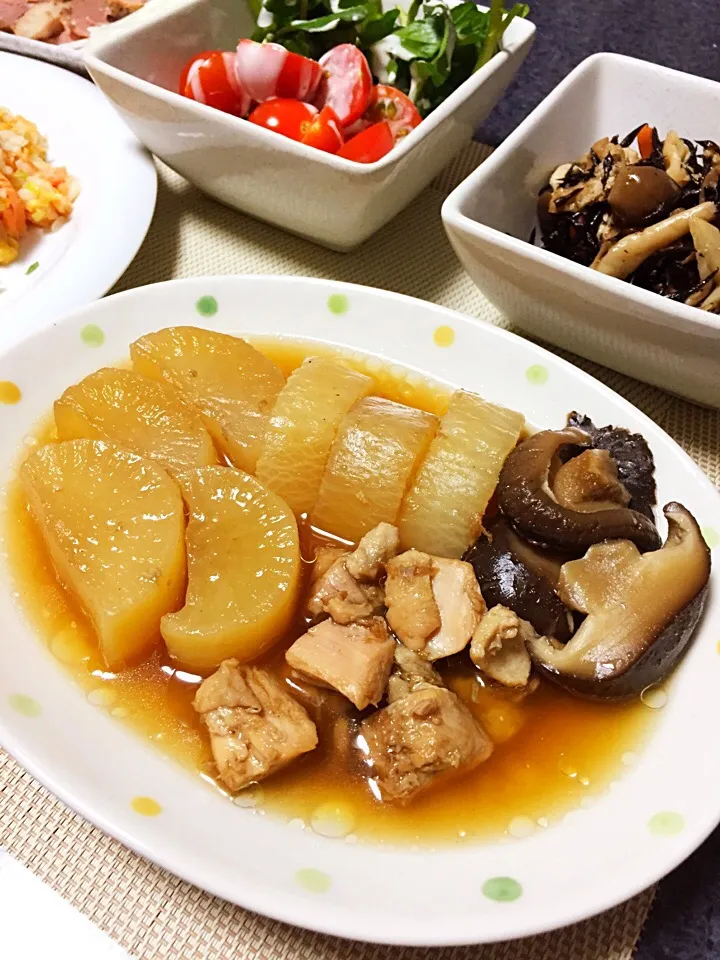 大根と鶏の煮物🍶|ほっけまんさん