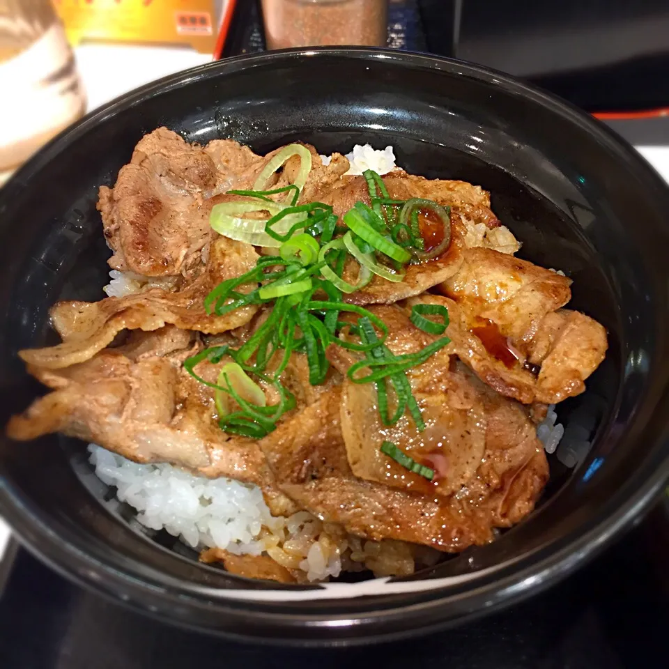 吉野家の豚丼！アップで！|ももさん