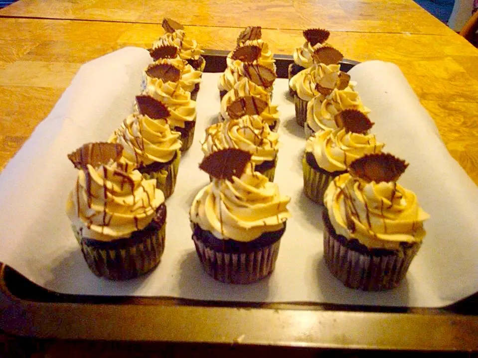 Chocolate peanut butter cupcakes.|John Baker Greskiewiczさん