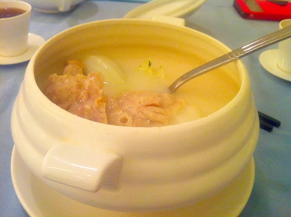 double-boiled pig's lung soup with almomd juice|skyblueさん