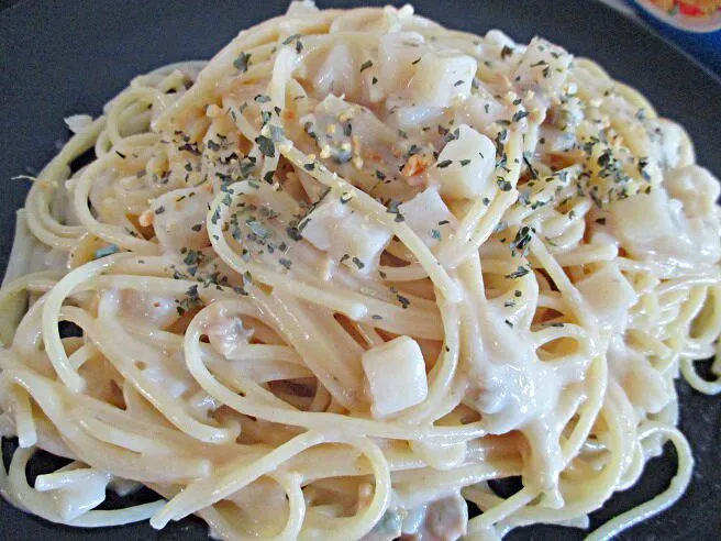 アサリと貝柱とじゃが芋のクリームパスタ|ふかرさん