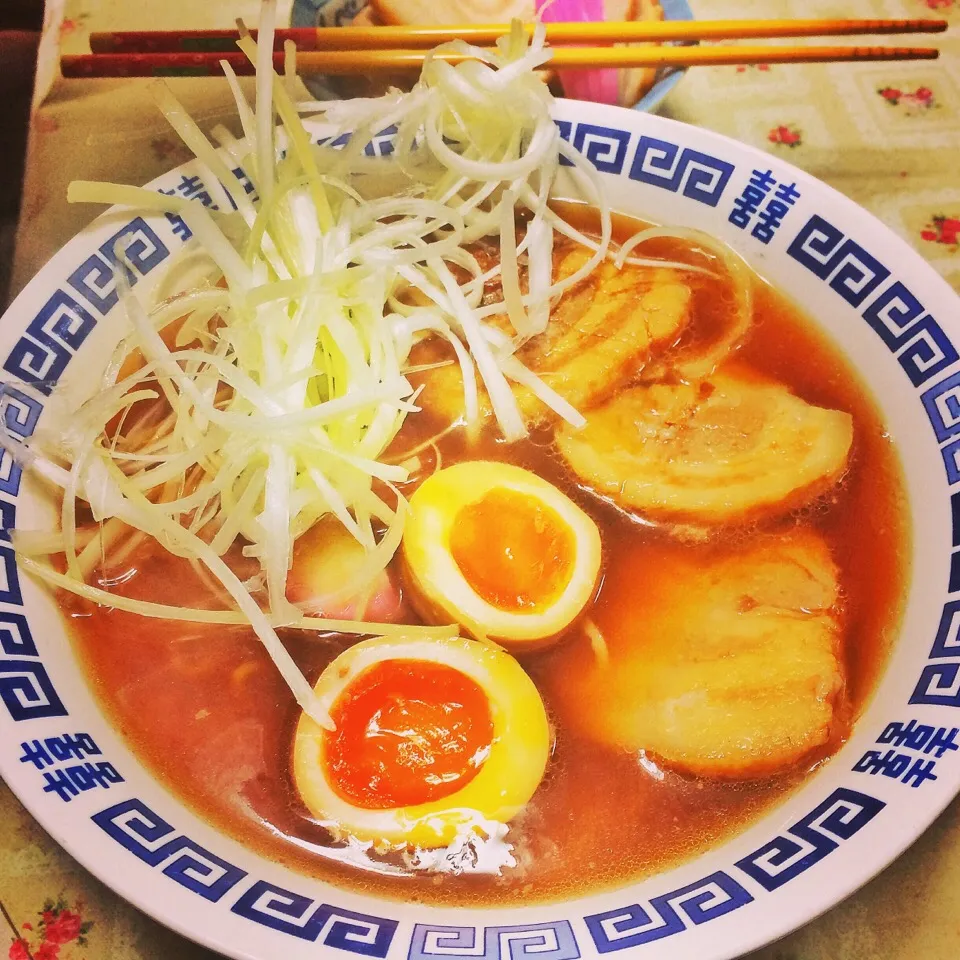 スープから手作り醤油ラーメン🍜🍥|walnutさん