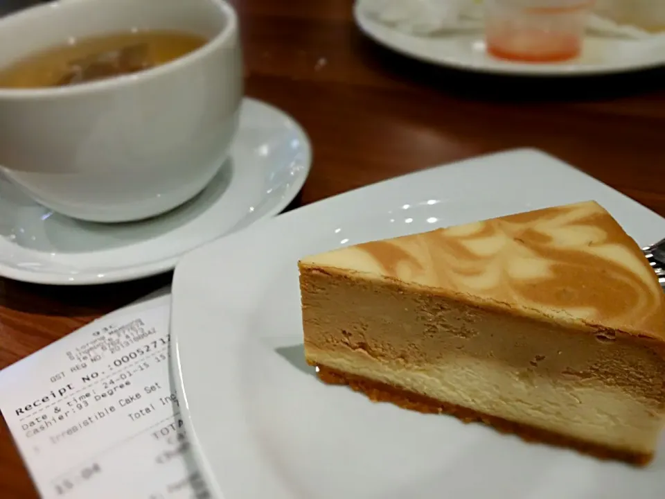 Snapdishの料理写真:Mocha marbled cheesecake!|Ernさん