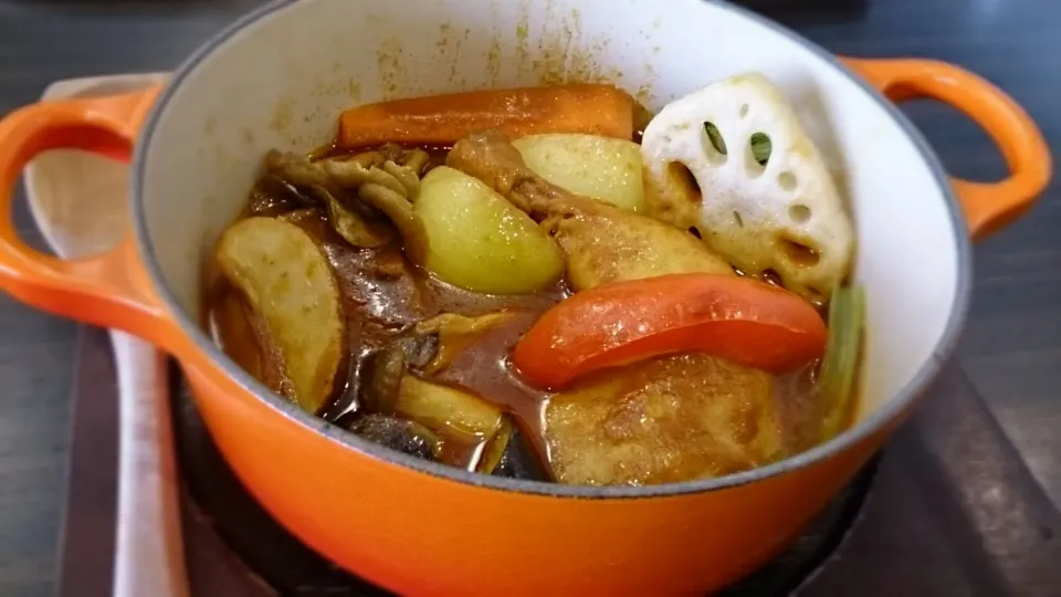 骨付き若鶏のコンフィ欧風カレー仕立て|ボンゴさん