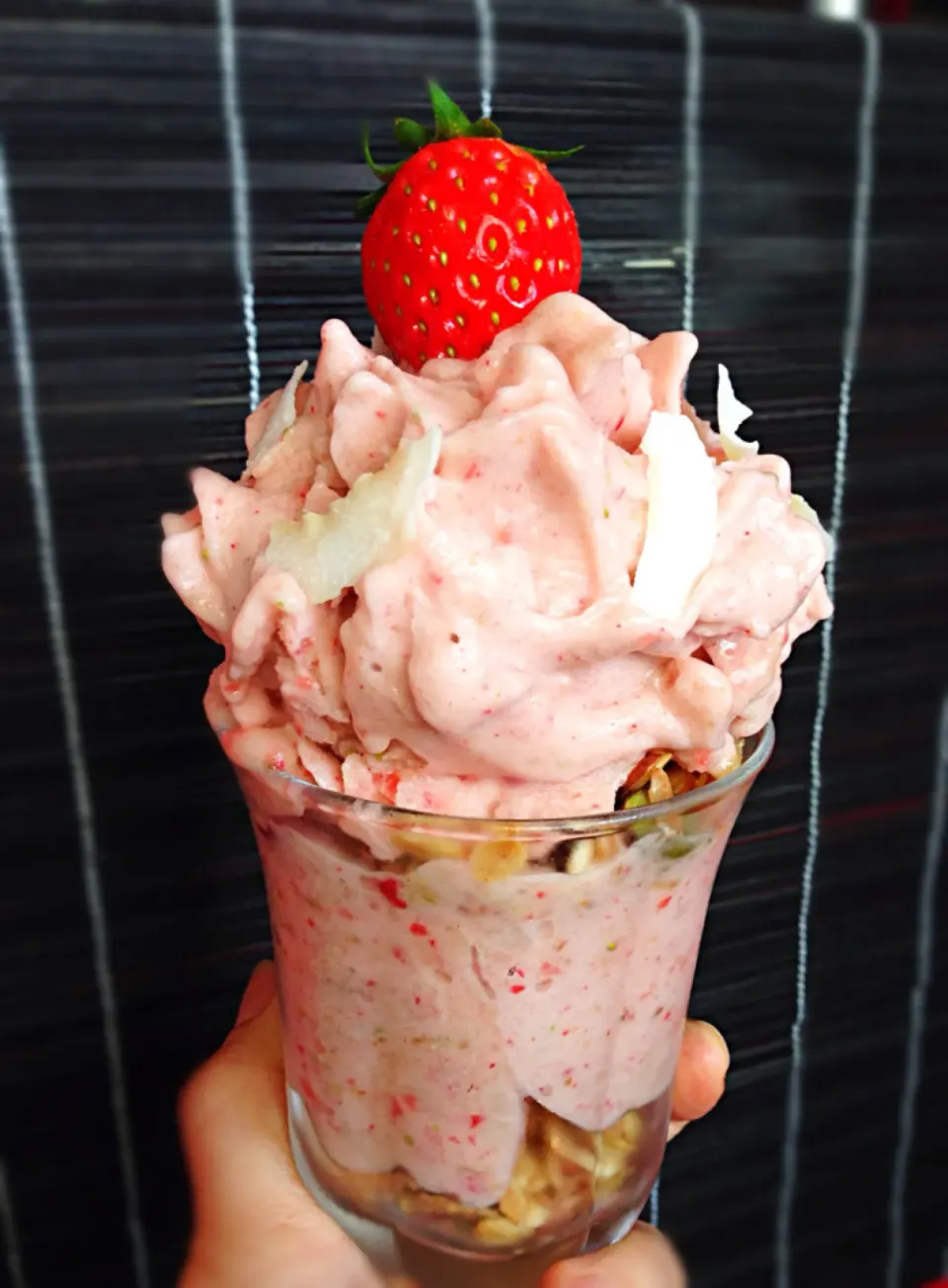 Strawberry nana ice cream|coxiella24さん