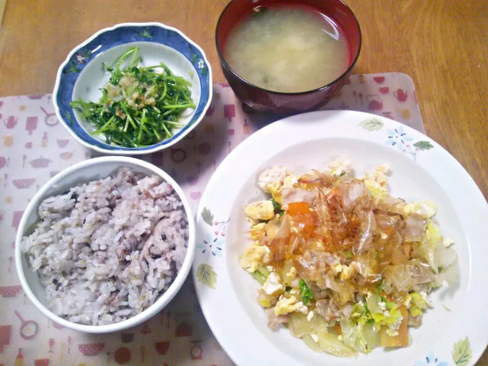 １月２１日 豚と白菜の野菜たっぷりチャンプルー にらのにんにく炒め お味噌汁|いもこ。さん