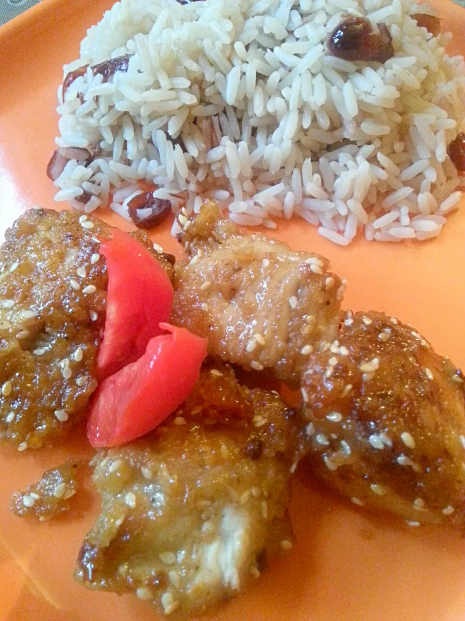 Snapdishの料理写真:sesame chicken and cranberry Rice|Alicia Kimaliさん