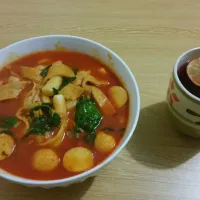 Snapdishの料理写真:Korean spicy noodle|Wei Cheng Yuさん