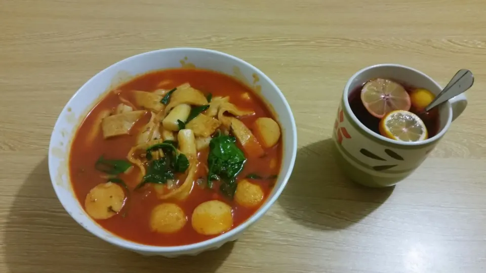 Korean spicy noodle|Wei Cheng Yuさん