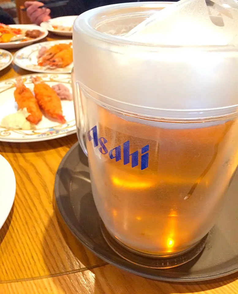 おビール、ピッチャーで😍|ゆかりさん