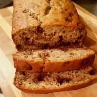 Snapdishの料理写真:Chocolate chip pecan banana bread|Samantha Bulginさん