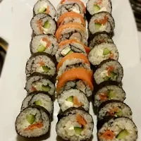 Smoked salmon sushi|Samantha Bulginさん