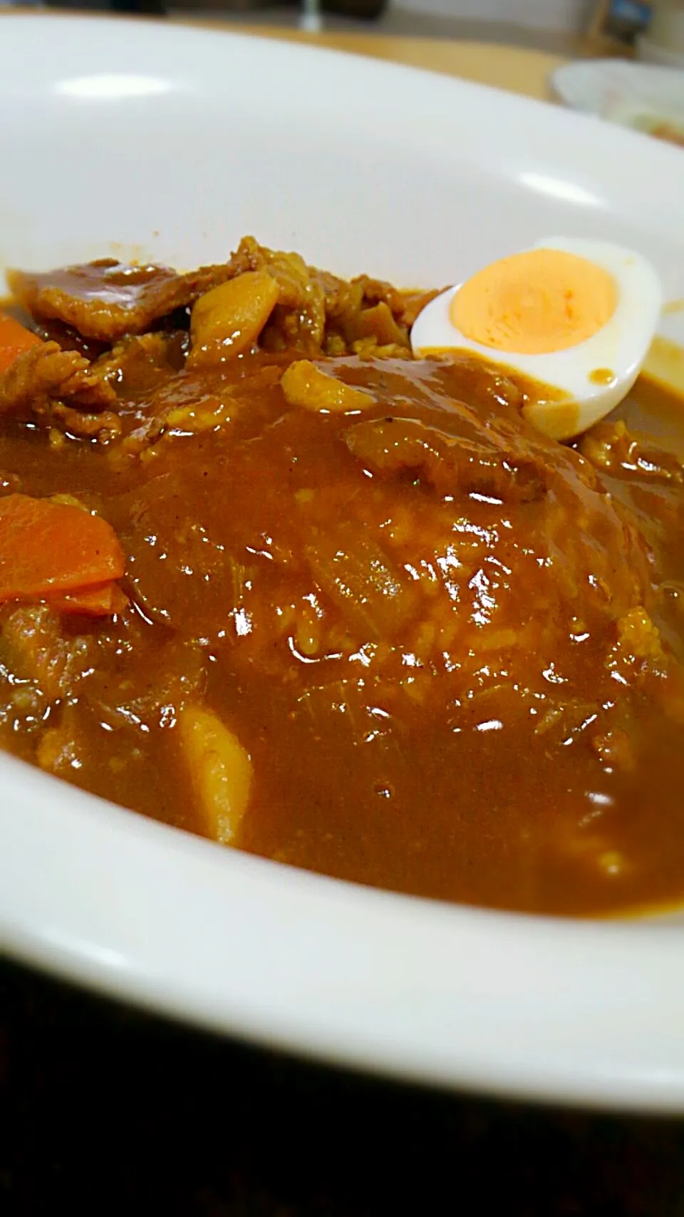 Snapdishの料理写真:隠し味に••甜麺醤いれました。
    カレーライス|kimikimi󾬍さん