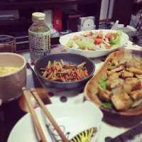 きんぴらごぼう、鳥のムネ肉のレモン醤油炒め|Yukie Takedaさん