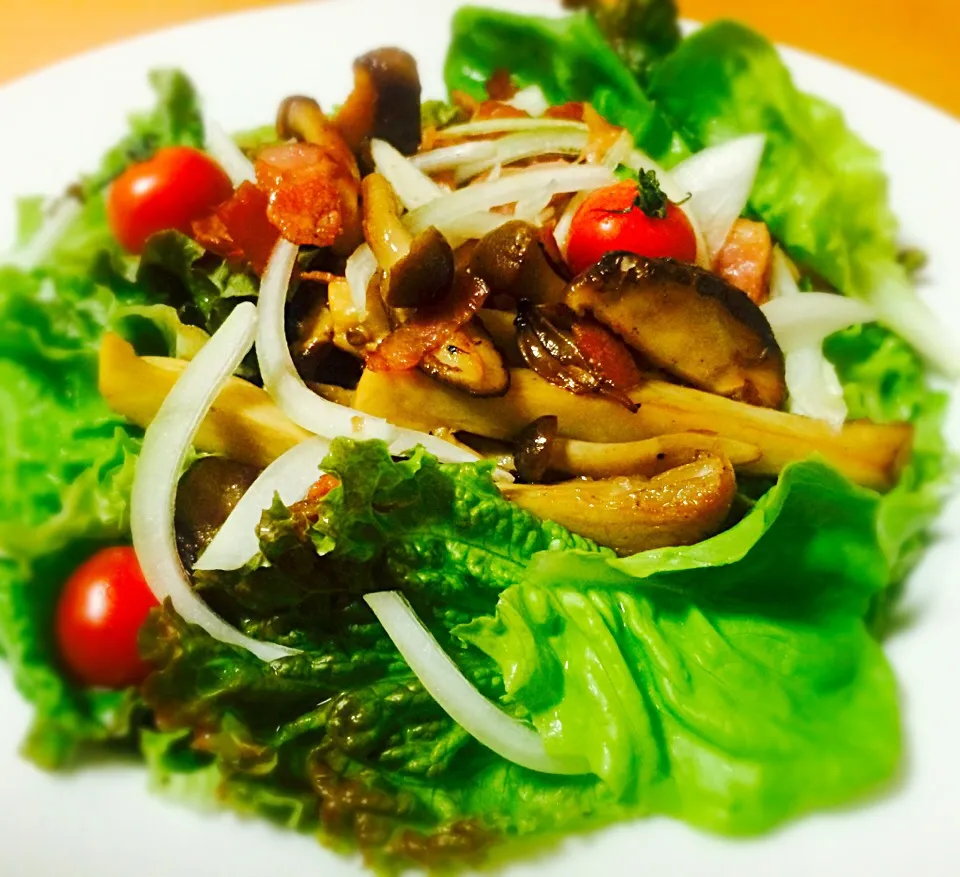 Crispy bacon&mushrooms salad|Masakiさん