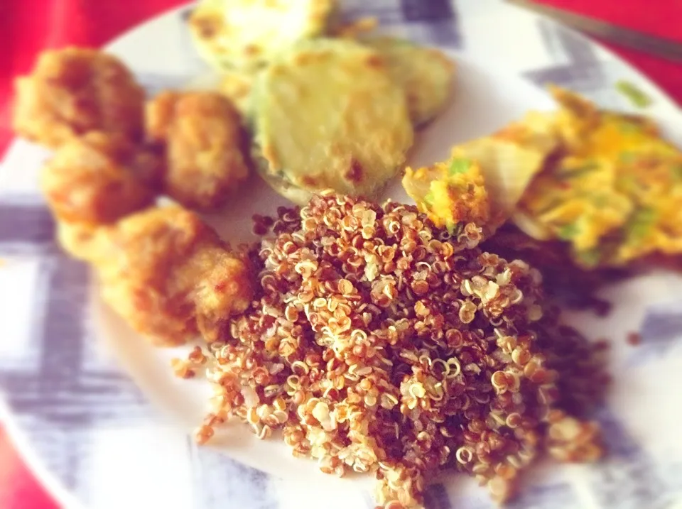 Quinoa, Kimchi pajeon, meatballs & fried zucchini|Candyさん