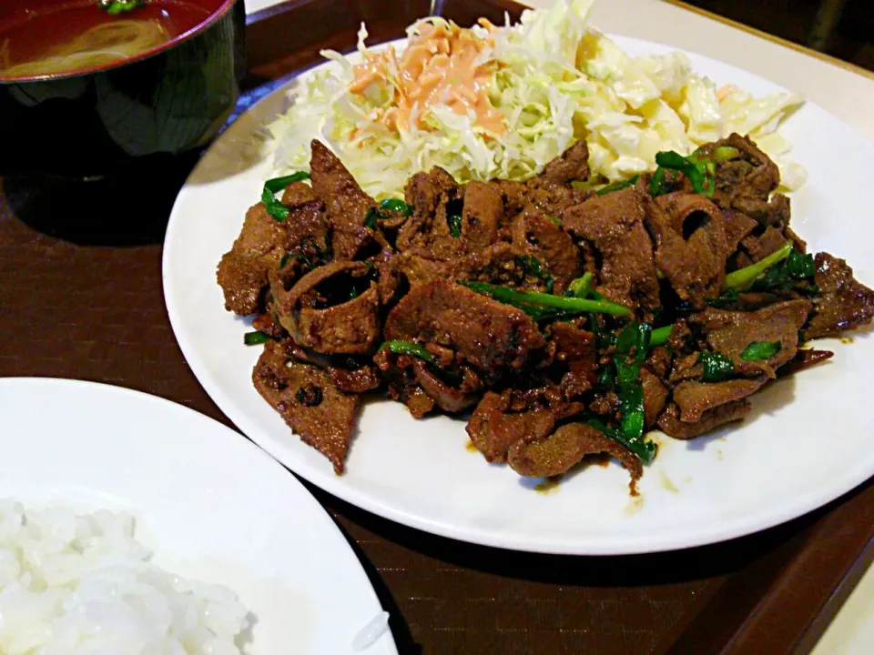 レバニラ定食|毛利  都亜さん