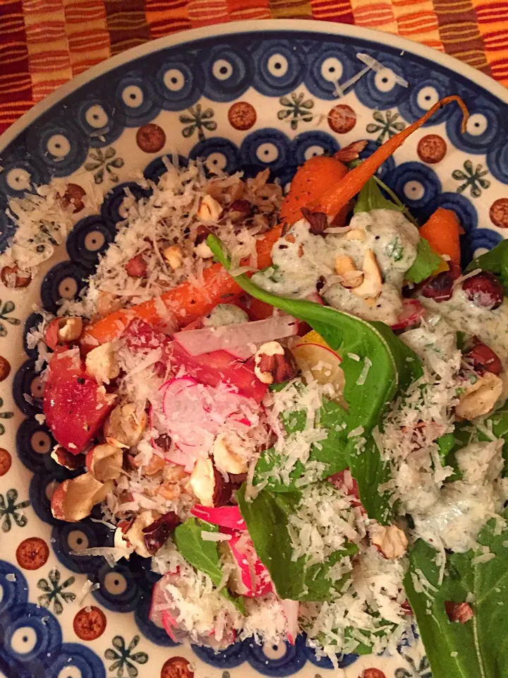 Snapdishの料理写真:farro salad with beets, carrots, arugula, and radishes|Matthew Cashenさん