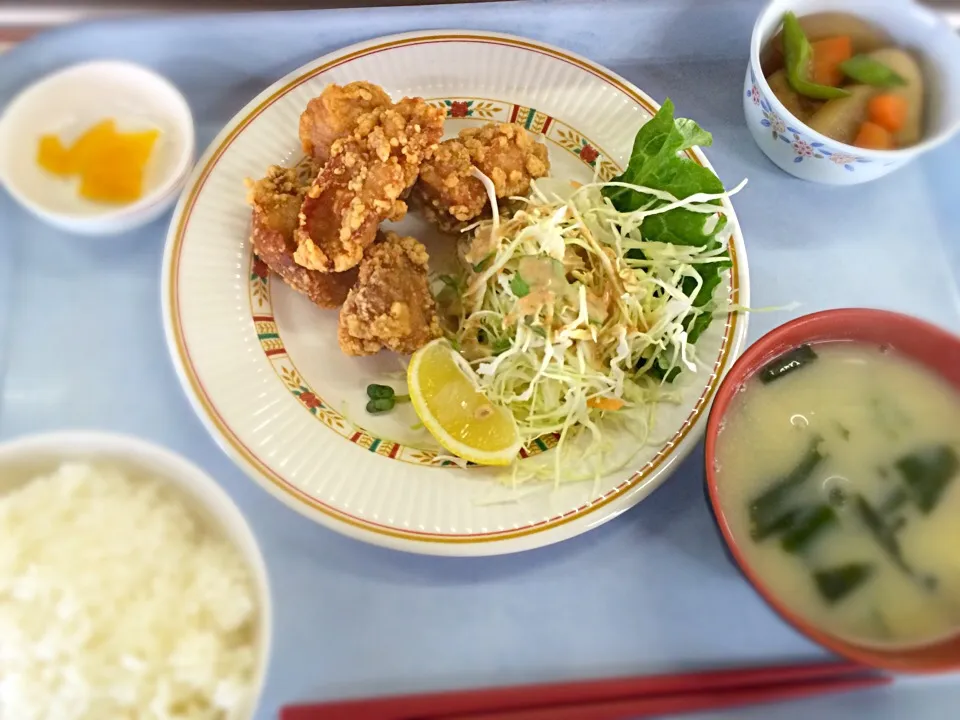 中津唐揚げ定食|なるさんさん