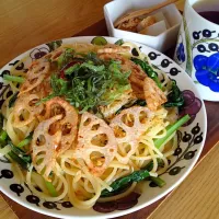 Tomoko Itoさんの料理 昆布つゆ使ってカリカリじゃこと蓮根チップ乗せ和風パスタ💗