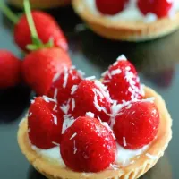 Strawberry Milk Tart|Arty Chavimonさん