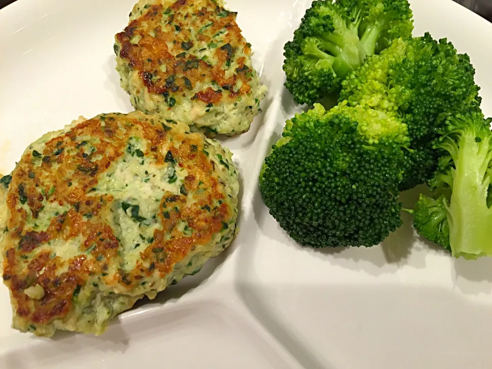 Chicken , shiitake and spinach hamburger|Diana Hiraoさん