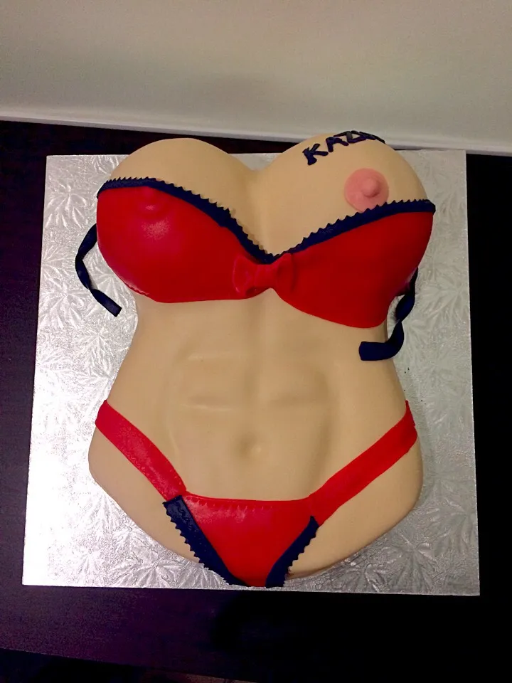 Sexy fondant cake|Stepanie Batario Kanazawaさん