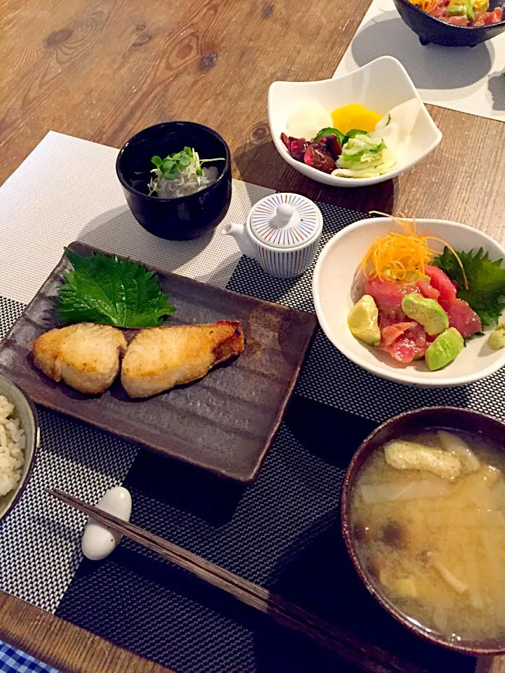 お魚尽くしのヘルシー和食🐟🍚|まみりんごさん