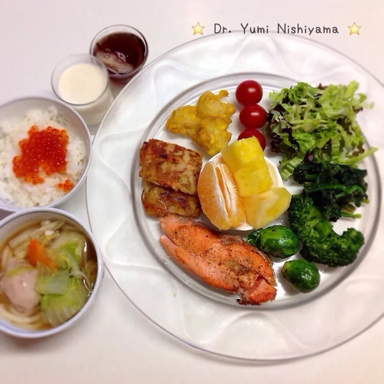 Snapdishの料理写真:今日の「ドクターにしやま由美式ダイエットプレート」のご紹介です。12時の位置のトマトから時計周りに順番に食べて健康になりましょう‼️|ドクターにしやま由美式時計回りダイエットプレートさん